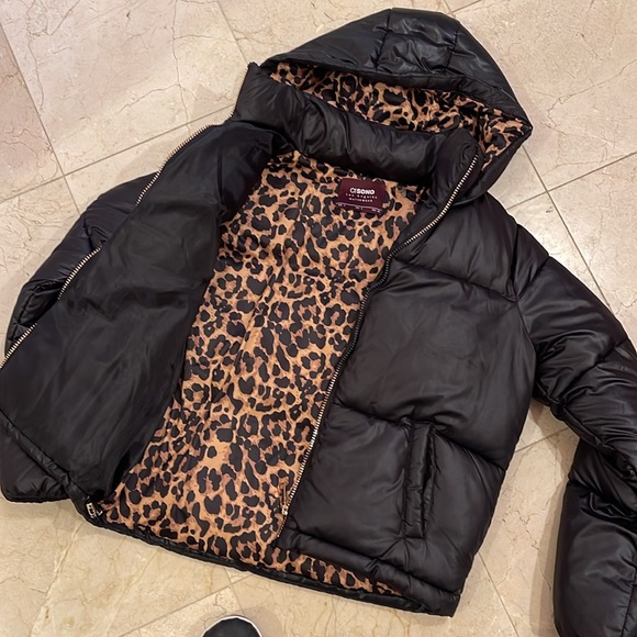 CiSONO puffer jacket with hood and leopard lining. size small - Picture 2 of 7